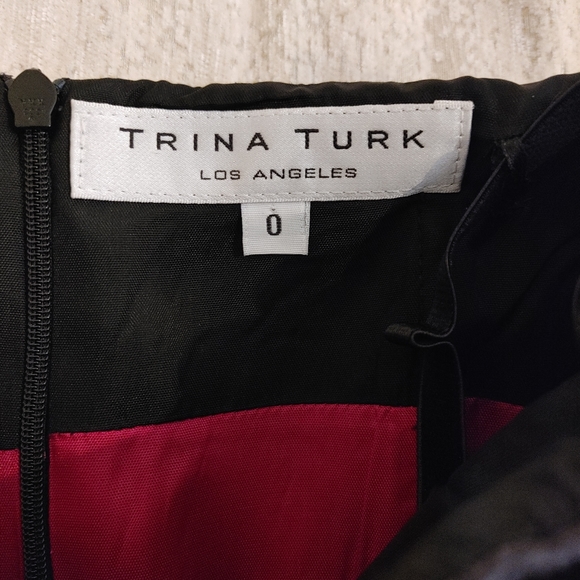 TRINA TURK STRAPLESS BOW ACCENT DRESS 0 - Picture 3 of 6